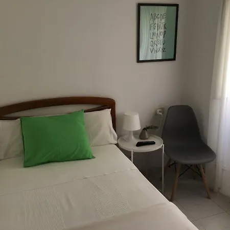 Hostel Rosalia De Castro Foz